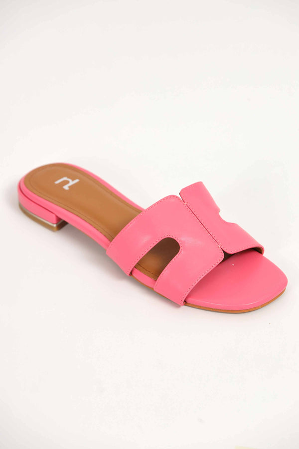 Pink Chappal-439062905