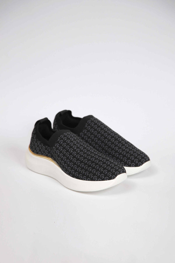 Black Canvas-440502903
