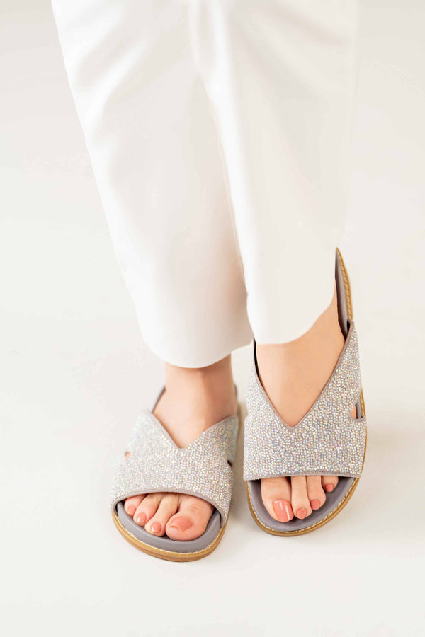 Silver Chappal-440562920
