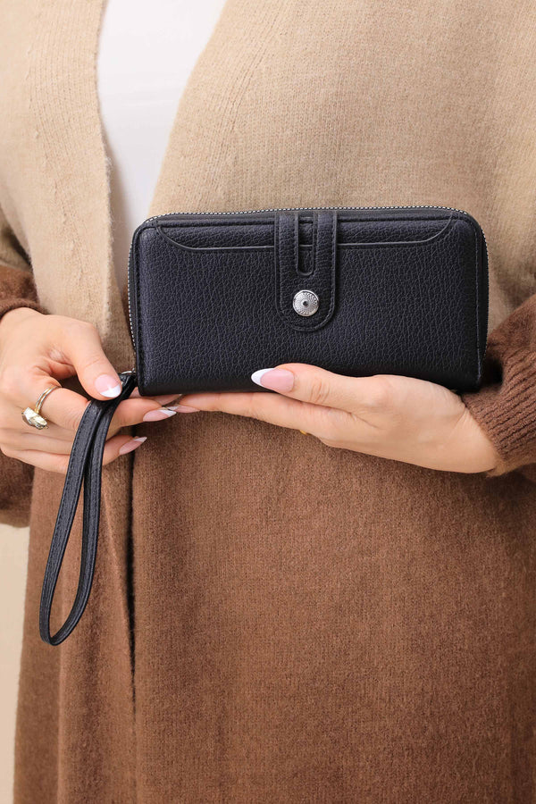 Black Wallet-441572103