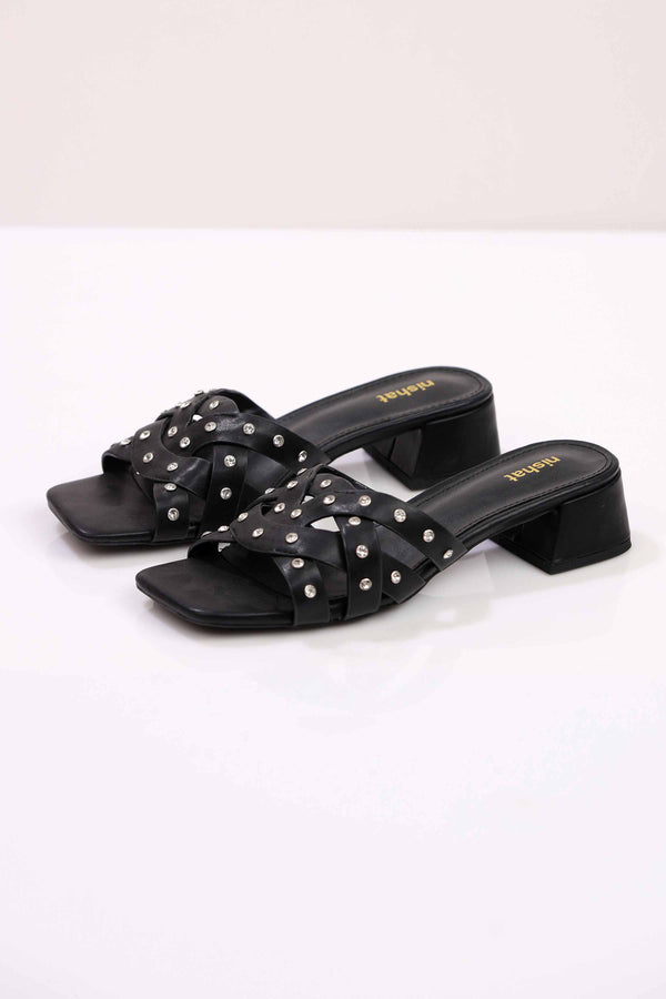 Black Wedge-442982903