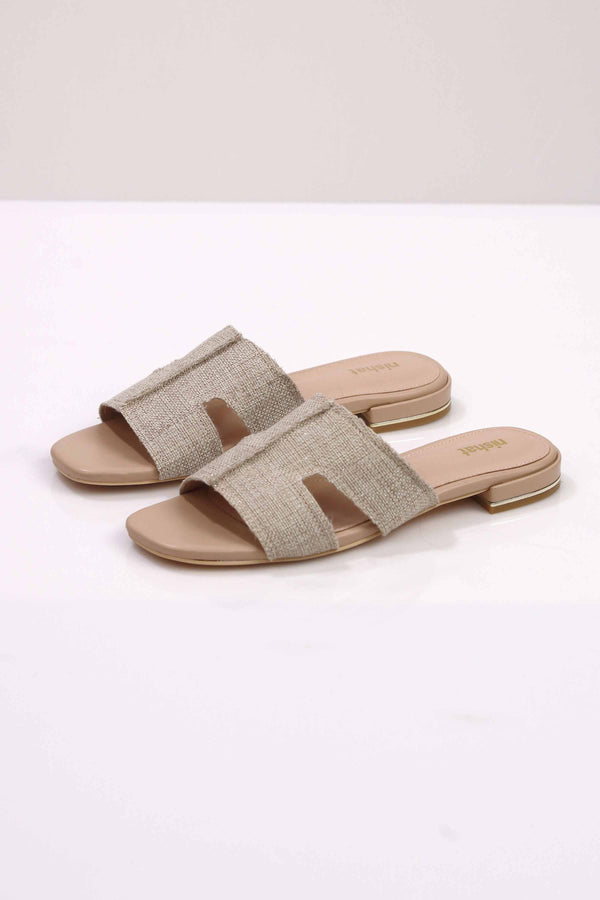 Pink Chappal-443072905