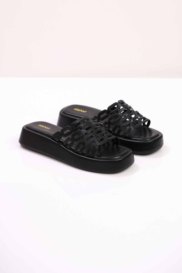 Black Chappal-443102903