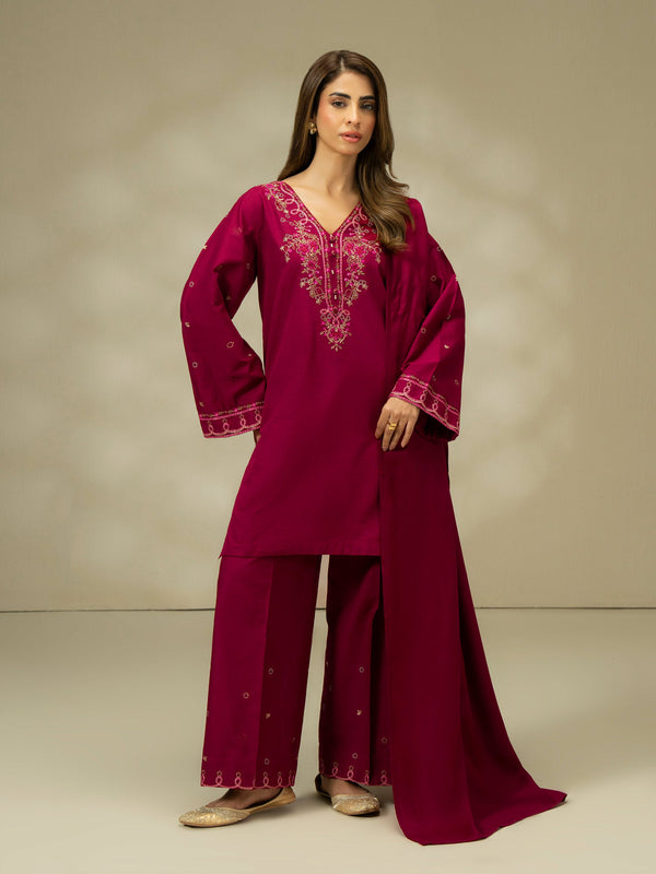 3 Piece Khaddar Suit-Embroidered (Pret)