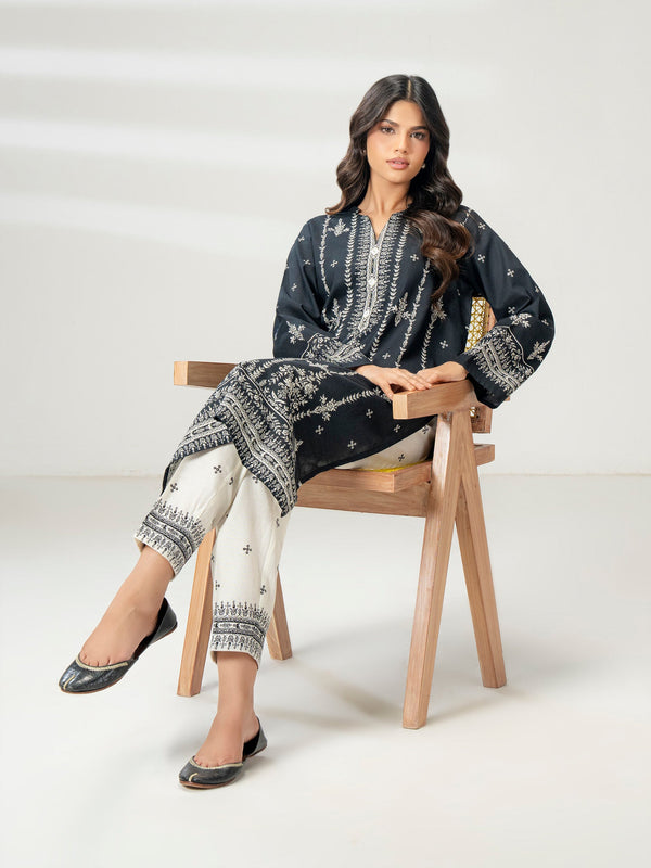 2 Piece Khaddar Suit-Printed (Pret)
