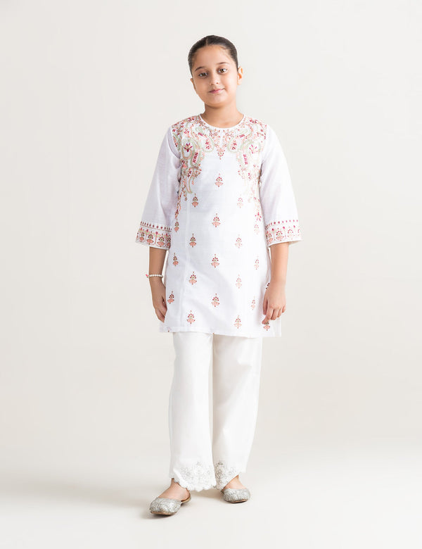 ETHNIC EMBROIDERED TOP