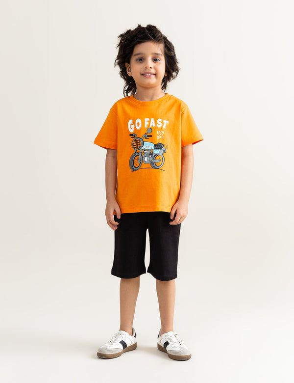 GO FAST MOTORCYCLE GRAPHIC T-SHIRT