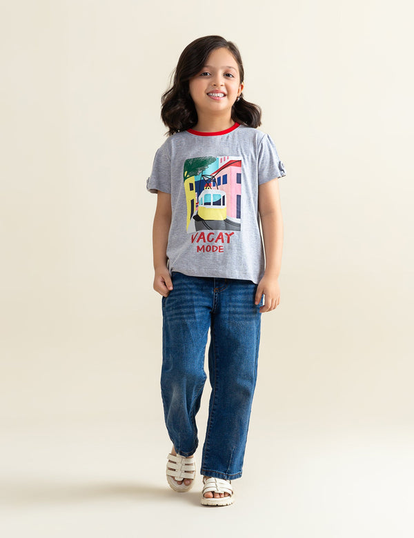 VACAY MODE PRINTED T-SHIRT