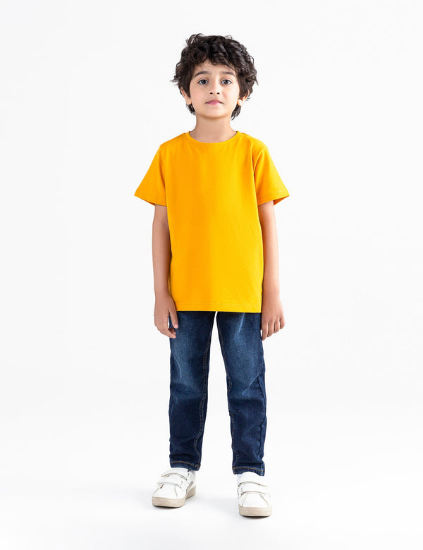BASIC T-SHIRT