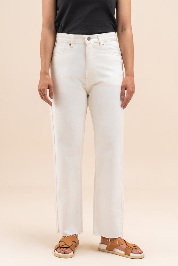 HIGH-RISE STRAIGHT JEANS