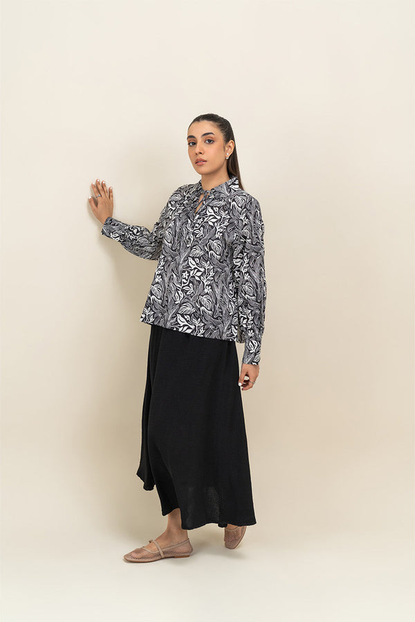 COLLAR PRINTED BLOUSE