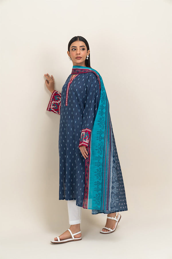 2 PIECE EMBROIDERED JACQUARD SUIT (PRET)