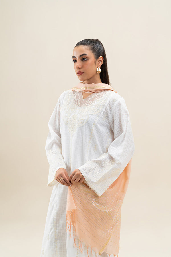 3 PIECE EMBROIDERED DORIA SUIT (PRET)