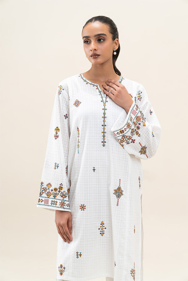 2 PIECE EMBROIDERED DORIA SUIT (PRET)