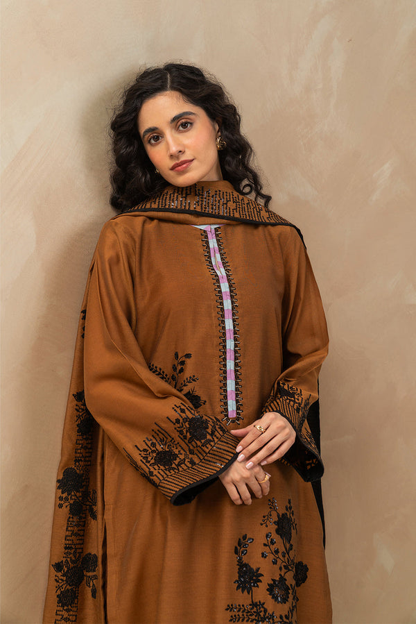 2 PIECE EMBROIDERED PAPER COTTON SUIT (LUXURY-PRET)