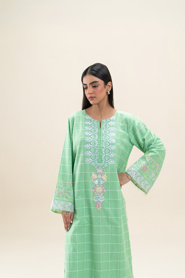 2 PIECE EMBROIDERED YARN DYED SUIT (PRET)
