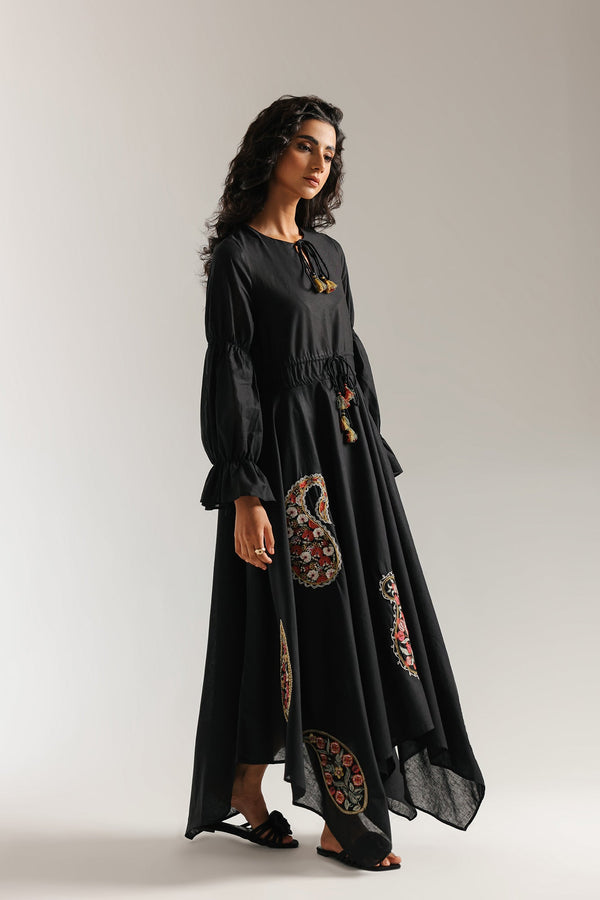 EMBROIDERED DRESS (E0536/101/902)