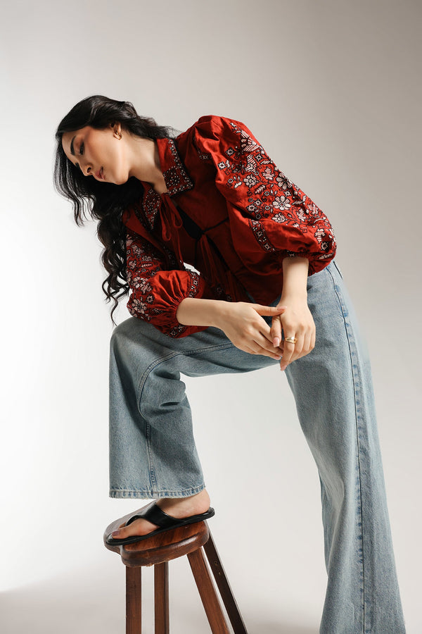 EMBROIDERED TOP (E0549/101/415)