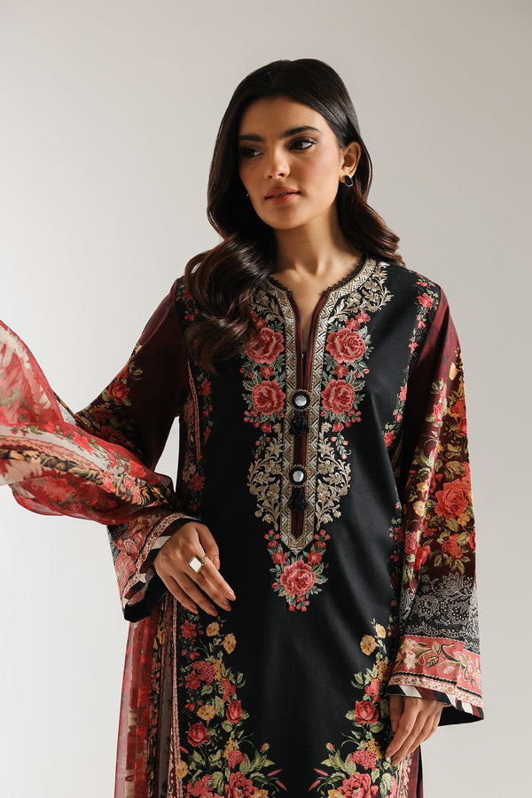 EMBROIDERED SUIT (E0720/203/304)