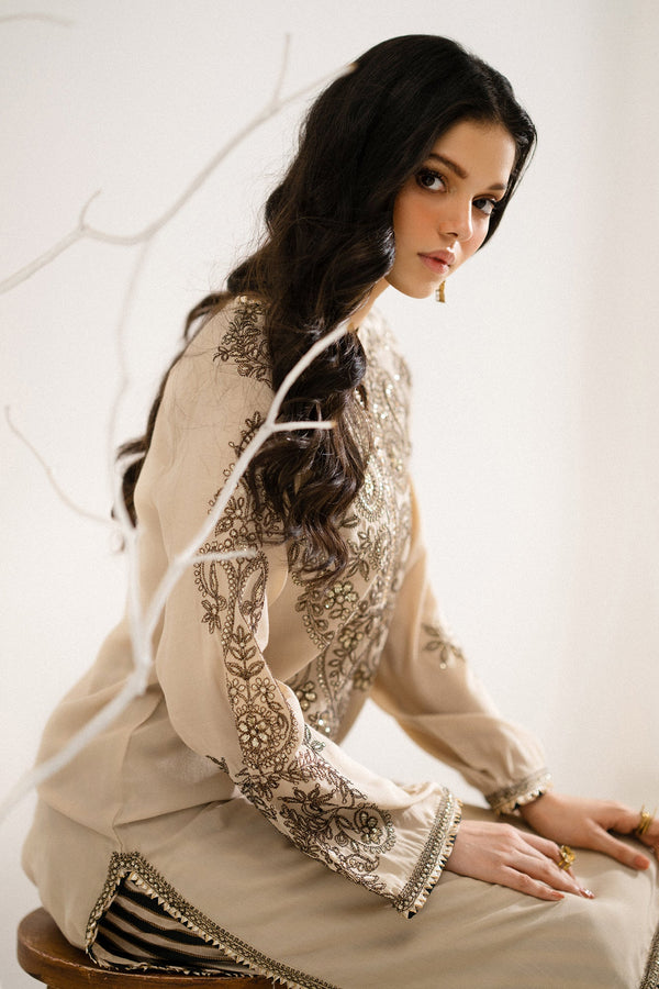 EMBROIDERED SUIT (E0781/104/226)