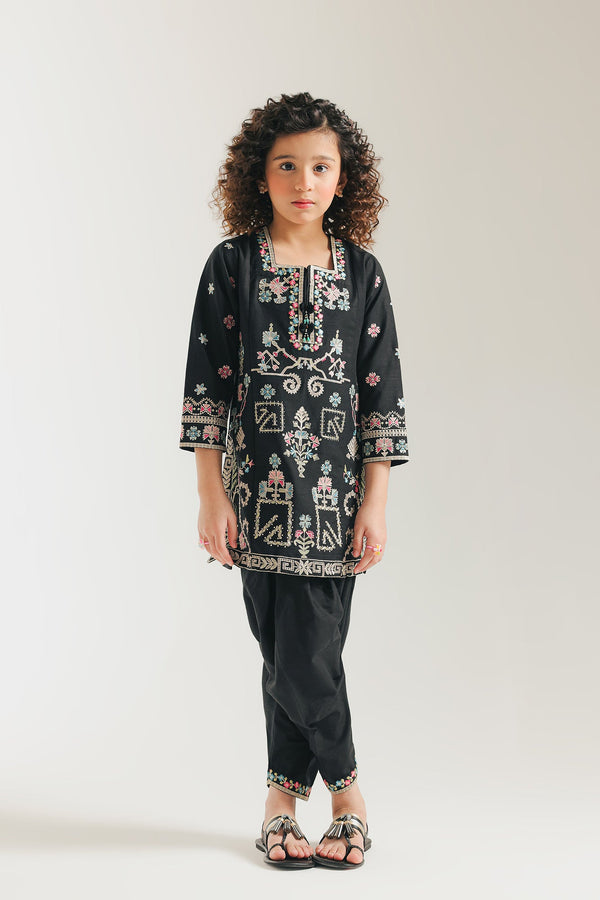 EMBROIDERED SUIT (E1362/402/901 E1362/302/901)