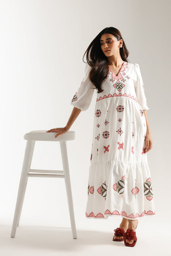 DRESS (E2292/108/001)