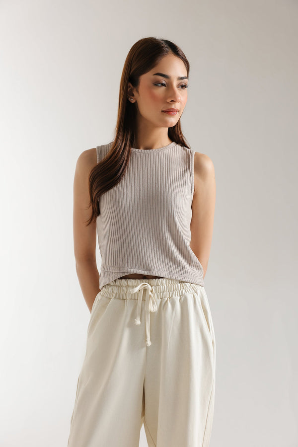 SLEEVELESS CROPPED TOP (E2448/108/813)