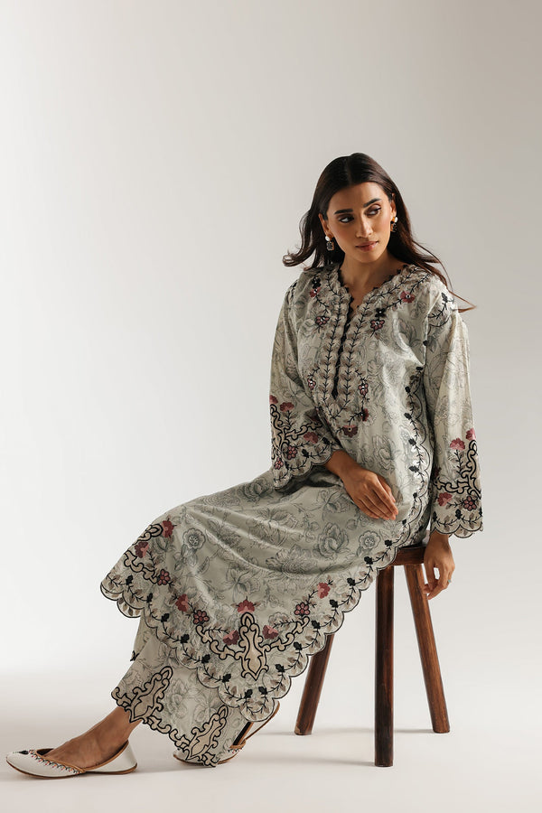 EMBROIDERED SUIT (E3500/103/817)