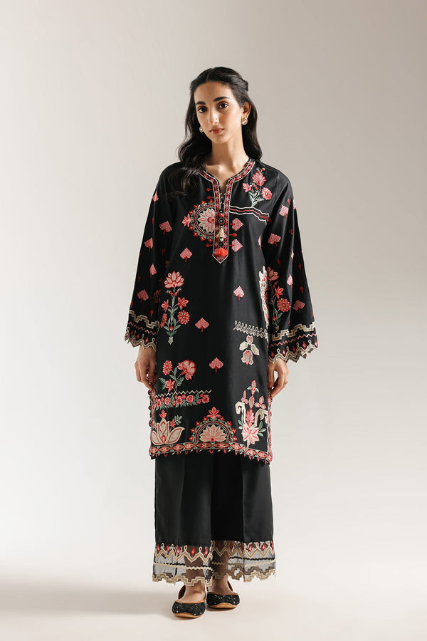 EMBROIDERED SUIT (E3518/103/902)