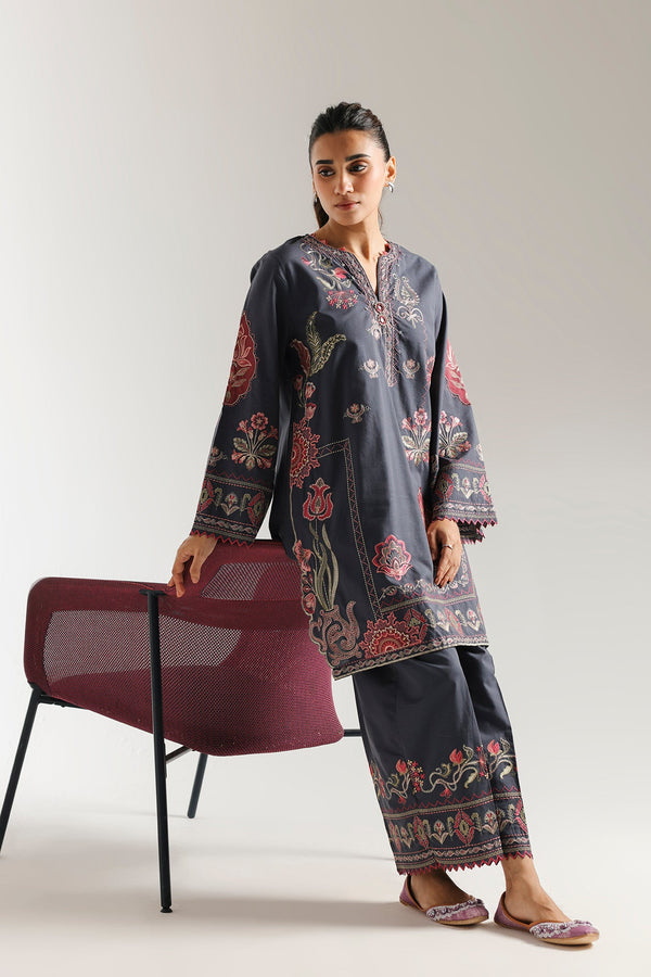 EMBROIDERED SUIT (E3625/103/904)