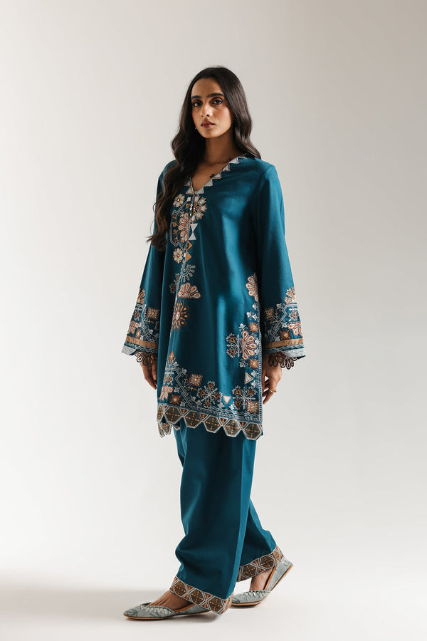 EMBROIDERED SUIT (E3706/103/605)