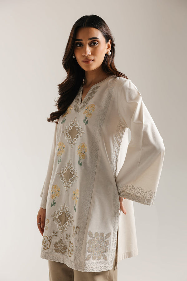 EMBROIDERED SUIT (E7005/102/002)