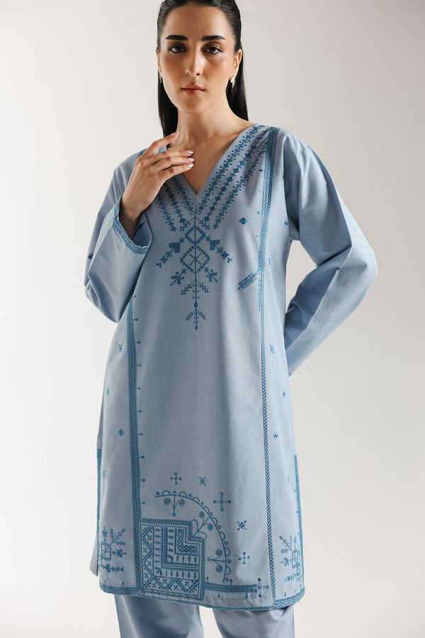 EMBROIDERED SUIT (E7034/102/609)