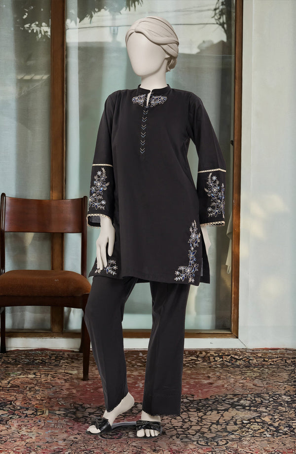 EMBROIDERED CAMBRIC STITCHED 2 PIECE