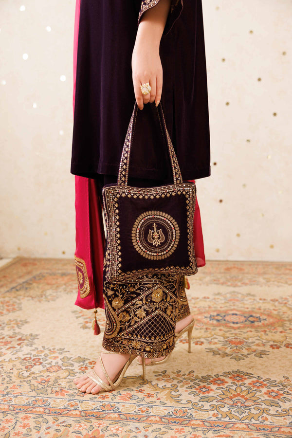 Embroidered Pouch - KFW25-142