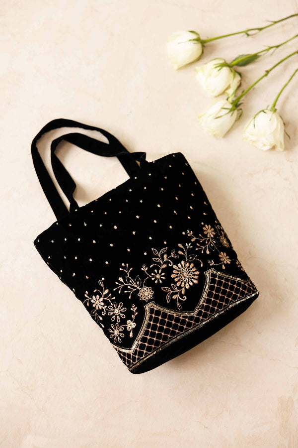 Embroidered Pouch - KFW25-149