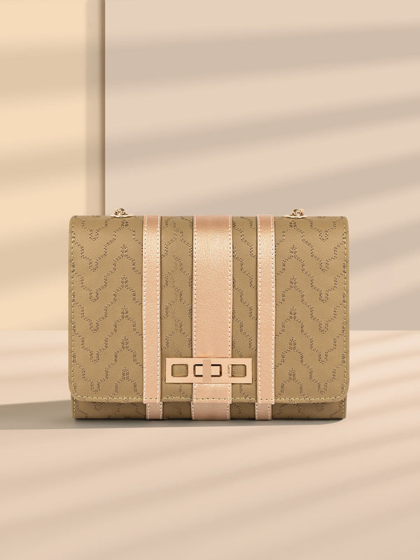 Two-tone Clutch
