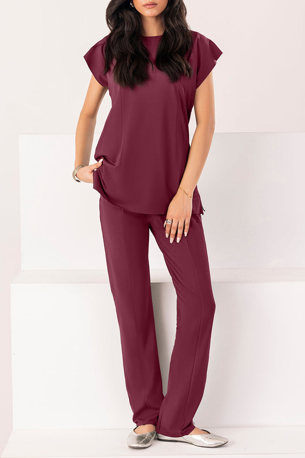 Minimal Fitted Knit Top