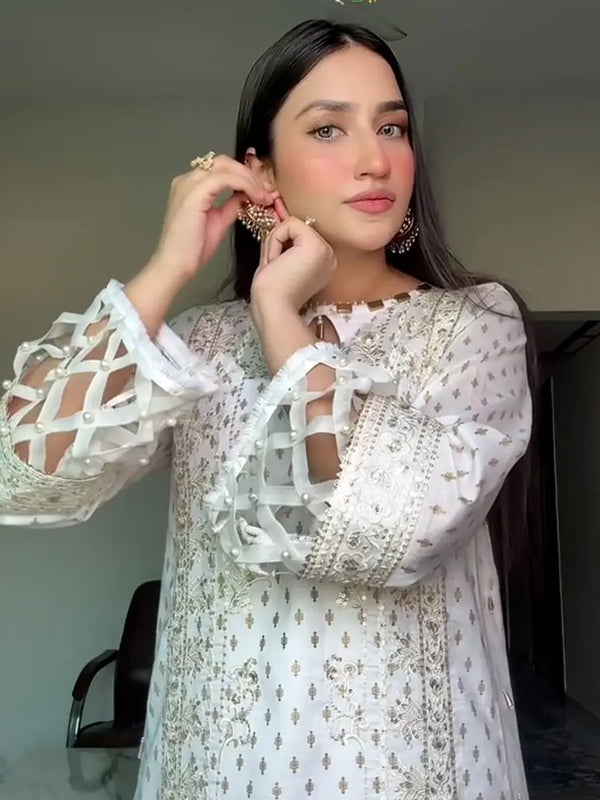 3PC Unstitched Luxury Lawn Embroidered Suit