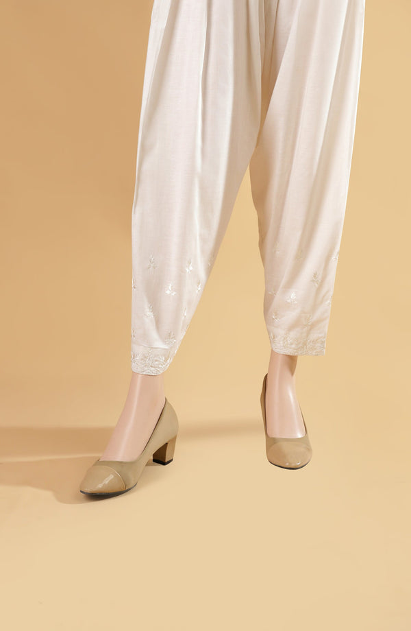 WOMEN BOTTOM OFF WHITE